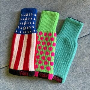 FREAKER 😎 NWOT Group of 3 Knit Bottle Insulating Slippees - Sz OS